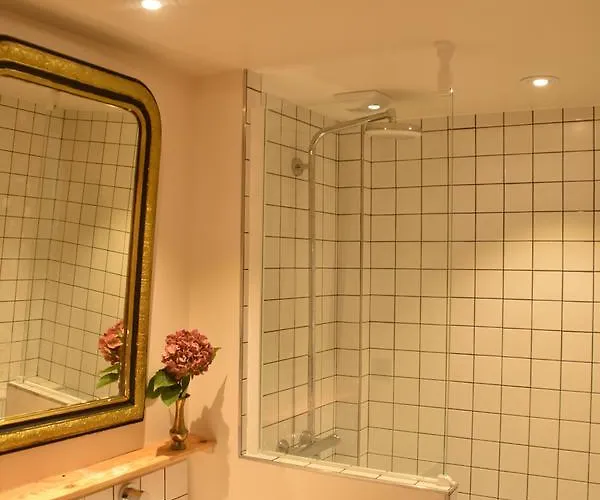 Couette-café Les Maillettes 3*